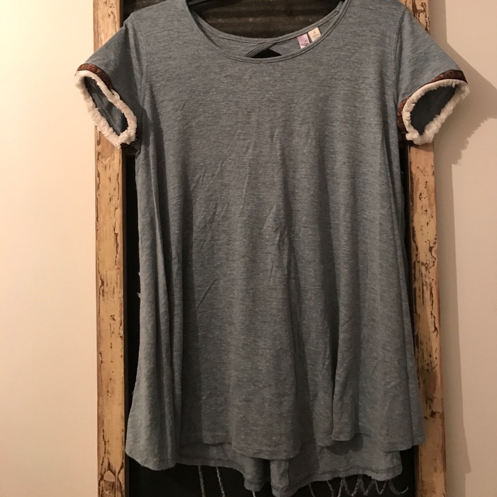 Blue/Grey vintage style top with cute arm detail