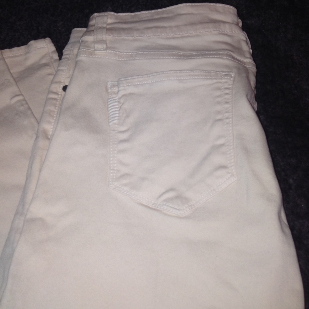 Paige jeans peach color