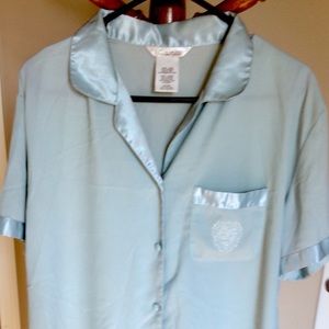 Ladies button down nightgown