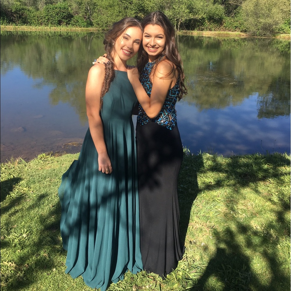 Meet your Posher, Haley