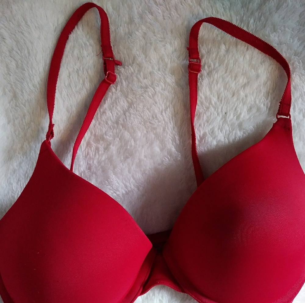 Red bra never worn