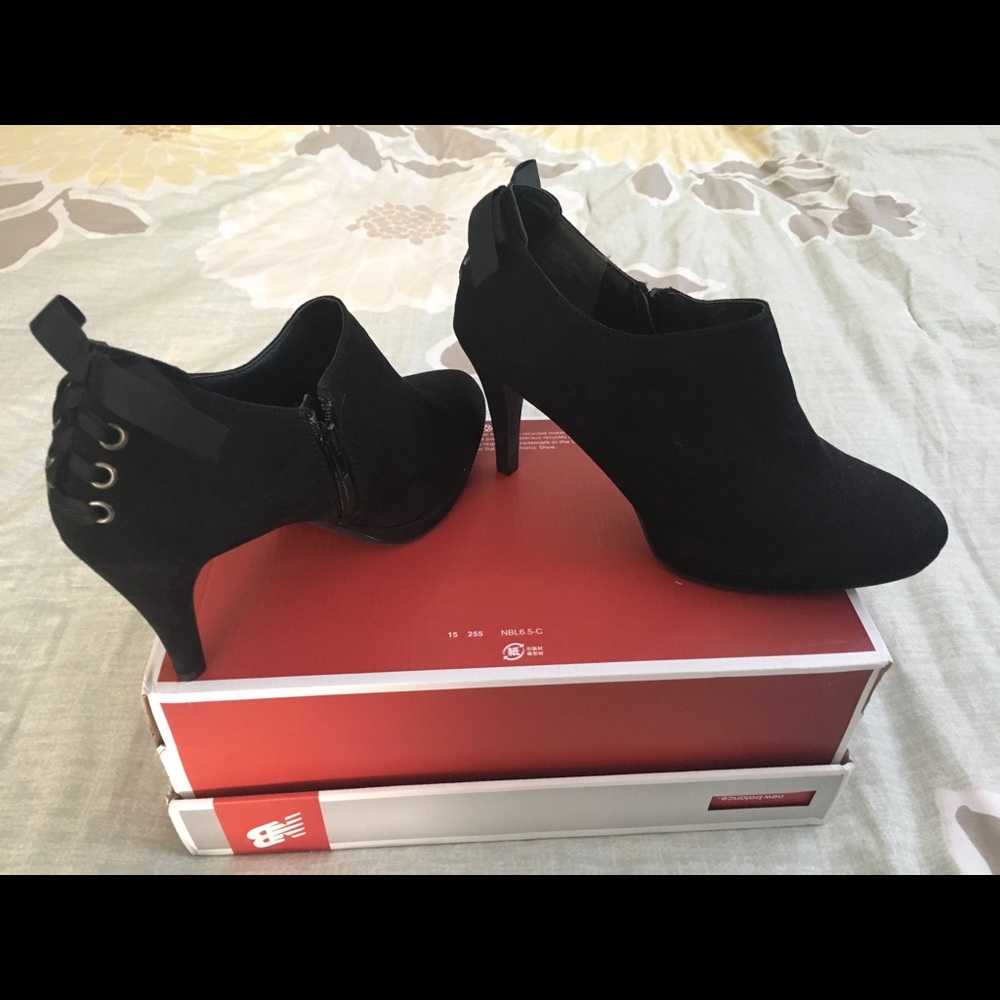 Woman's jelly pop lace up ankle booties