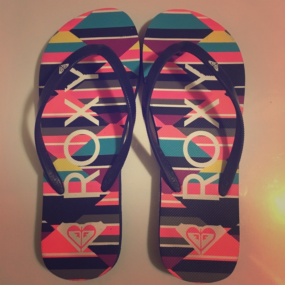 ROXY Flip-Flops Size 6-7 NWOT🔥