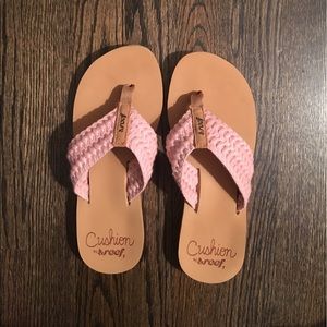 Cute Reef flip-flops🌴