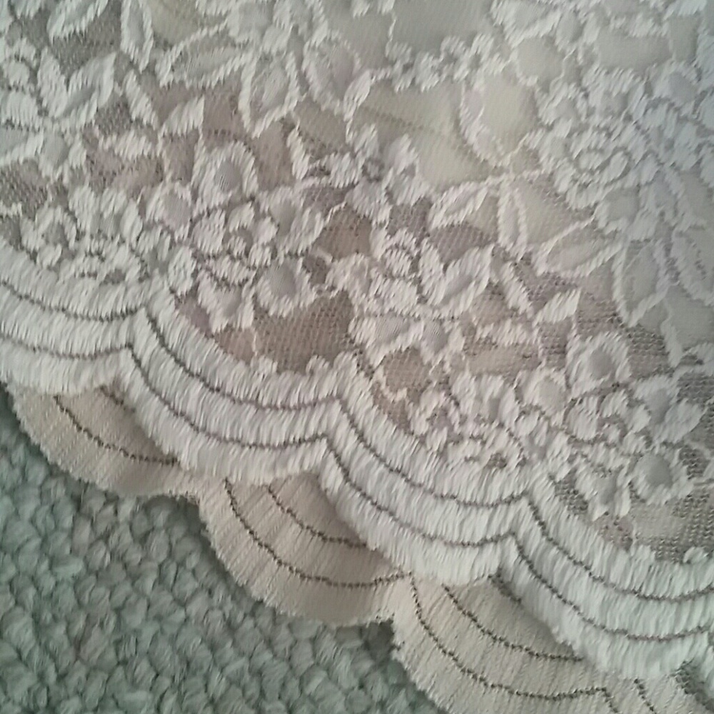 Lacey  light barely peach tank top - Picture 2 of 4