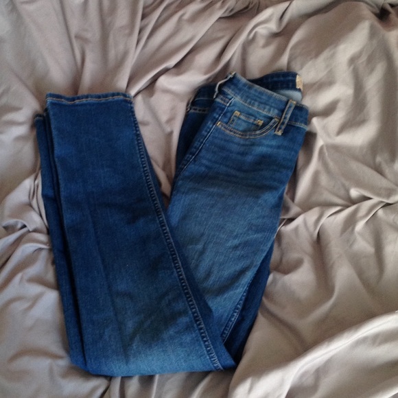 Hollister Jeans - Picture 2 of 3