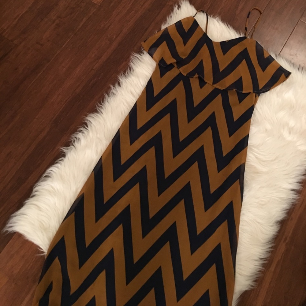 Chevron Printed Maxi Dress with tie back
