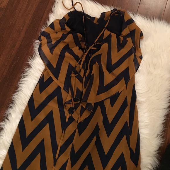 Chevron Printed Maxi Dress with tie back - Picture 3 of 3