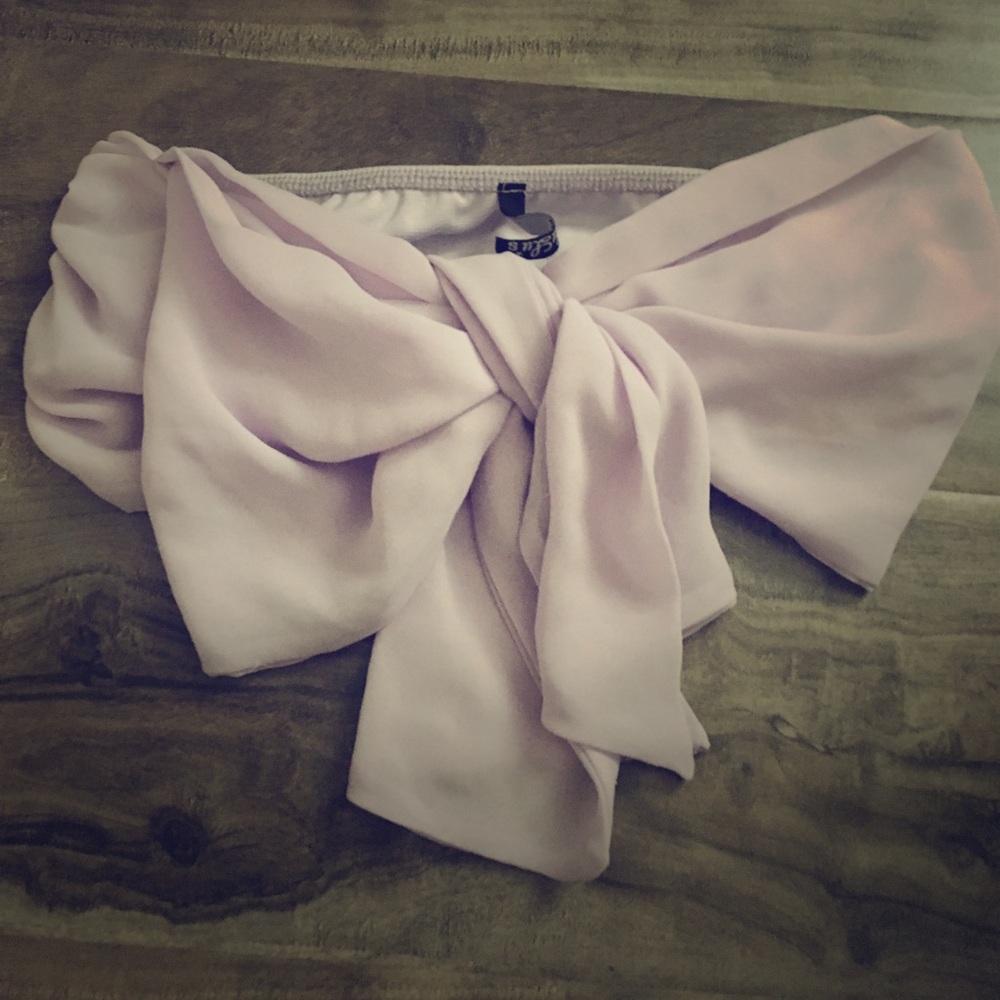 Lulus bow top