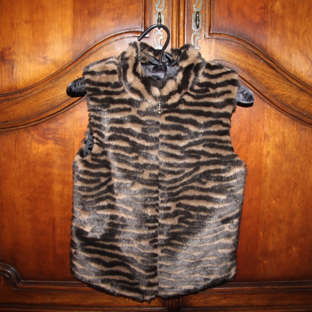 fur vest