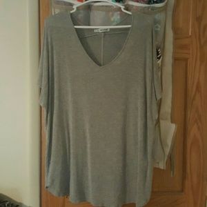**LAST CHANCE** Maurices shimmery tee