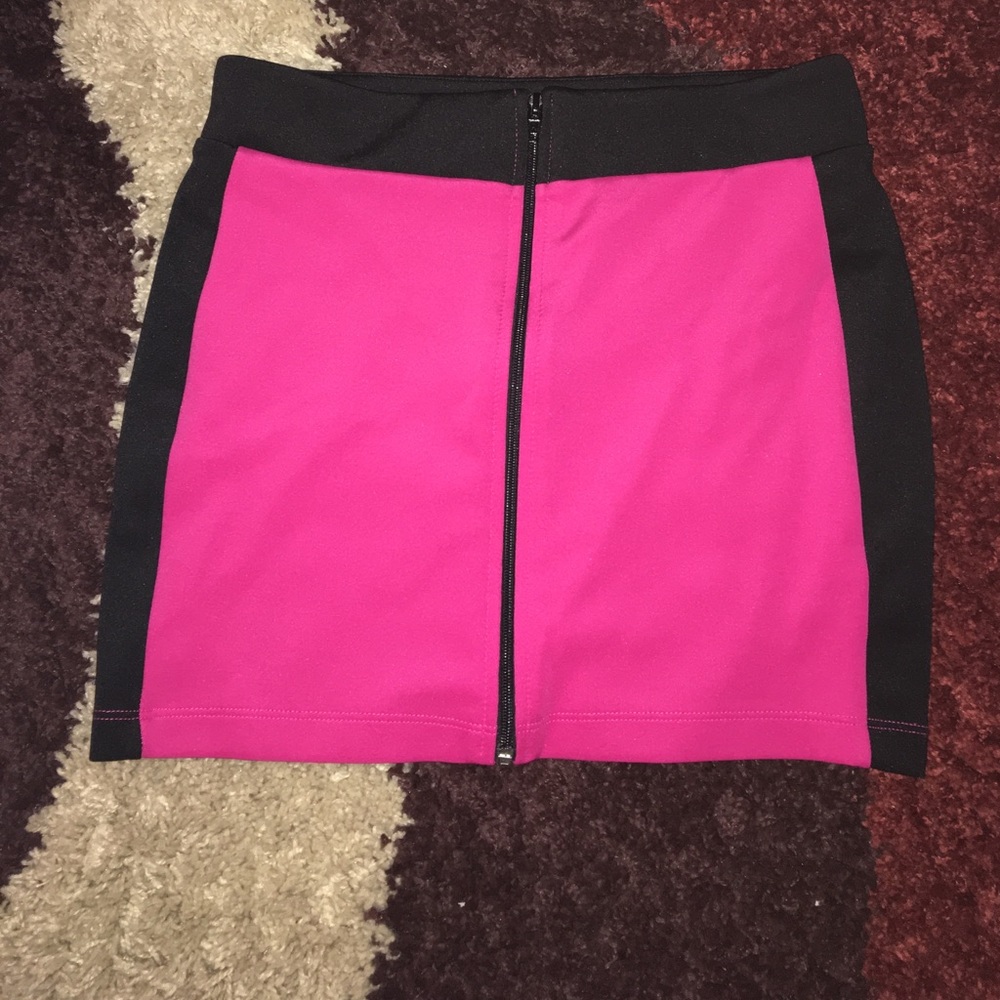 Hot pink and black mini skirt