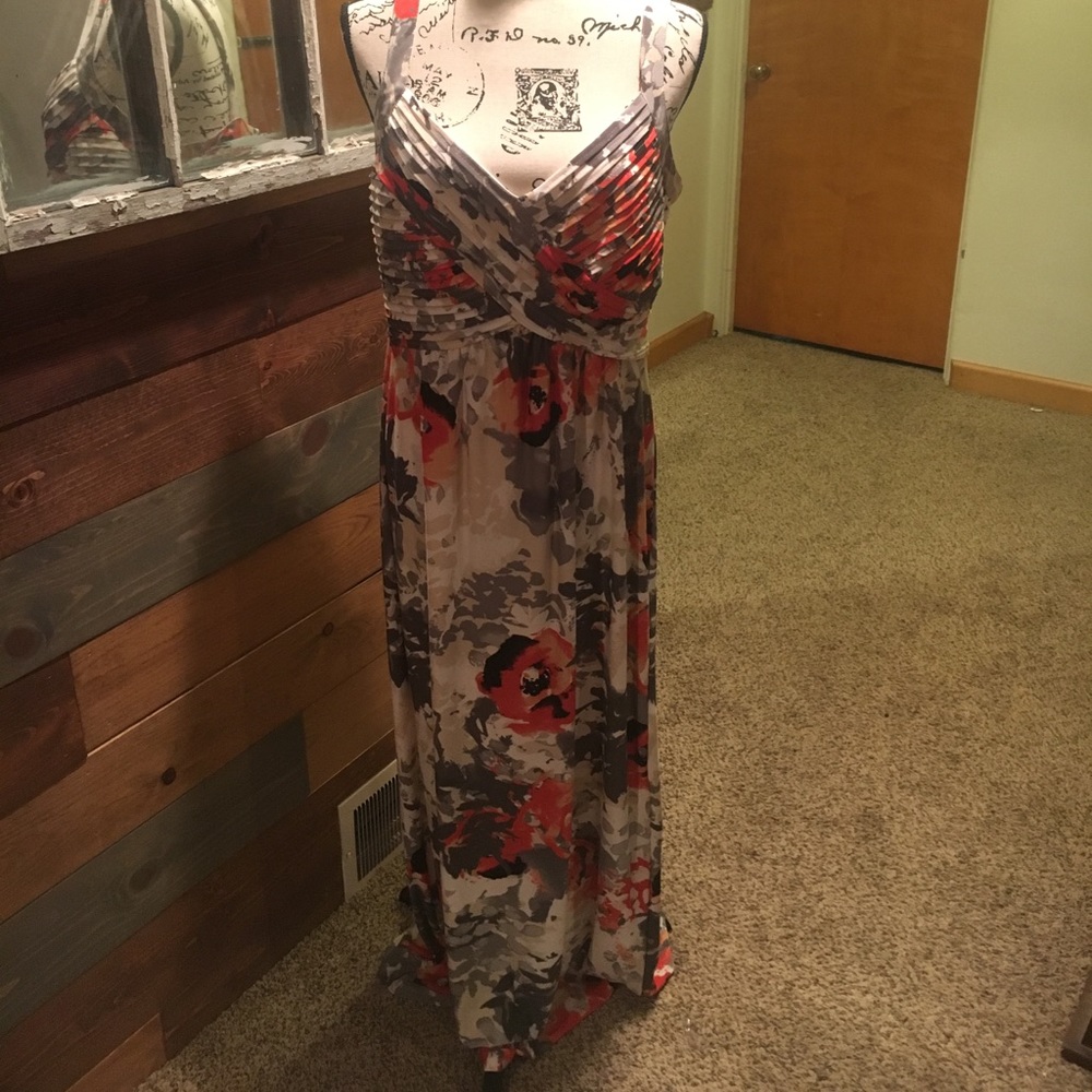 Robbie Bee Maxi dress size L. Orange/coral/ gray