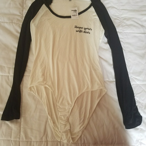 Clothes - Picture 4 of 6