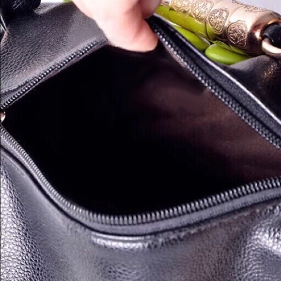 Stylish Faux Leather Shoulder Purse - Picture 5 of 6