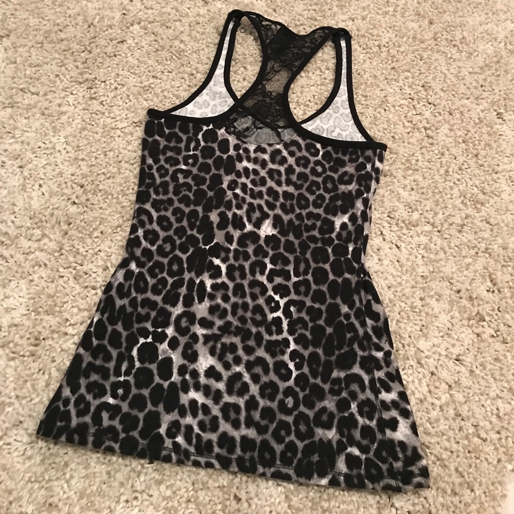 Express Workout Tank - Picture 2 of 4