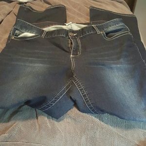**LAST CHANCE**  Maurices plus jeans