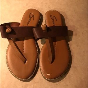 Seven 7 Brown Leather Thong Sandals Size 8