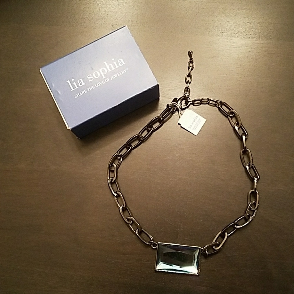 Lia Sophia choker