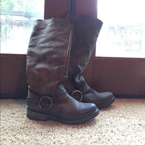 Steve Madden boots