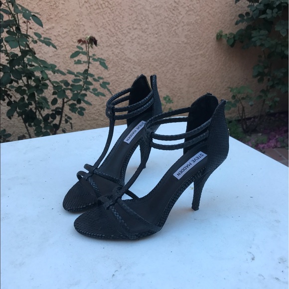 Steve Madden Lynnn Heels - Picture 2 of 3