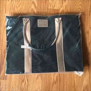 🆕 Victoria Secret Rose Gold and Black Tote