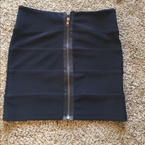 LF black body con skirt