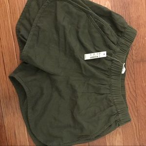 Madewell dark green shorts