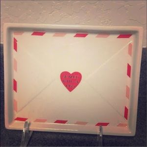 Magenta "sealed with a kiss" tray