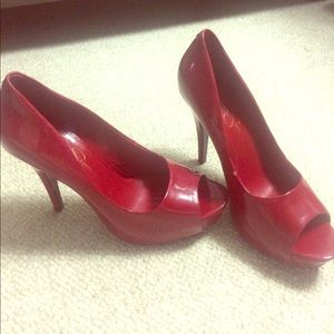 MUST SELL⭐️❤️NWOT Jessica Simpson Peep-Toe Sz.8
