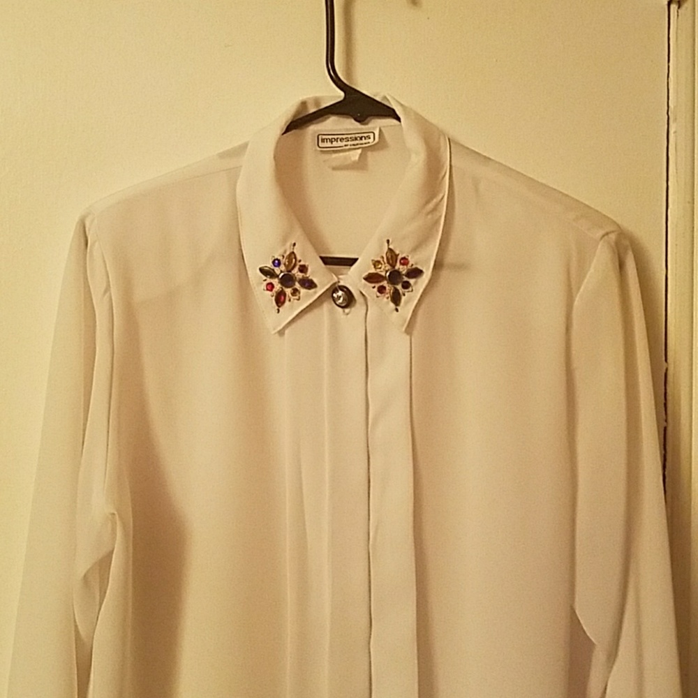 White button down long sleeve blouse