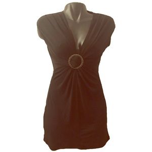BLACK LOW CUT MINI DRESS