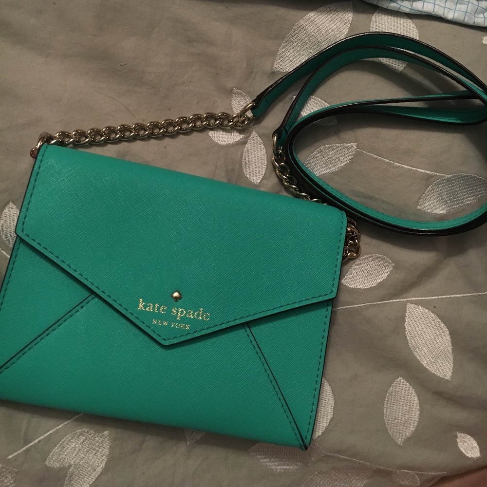 Kate Spade cedar st  Monday cross body bag clutch