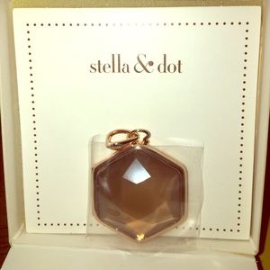 Brand New Stella & Dot Hexagon Locket