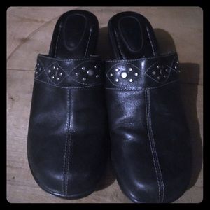 Clark brand clogs black leather