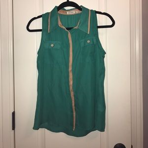 Green Collar Sleeveless Chiffon Blouse