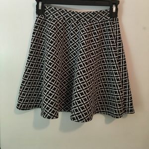 Patterned skater skirt