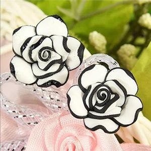 Flower earrings