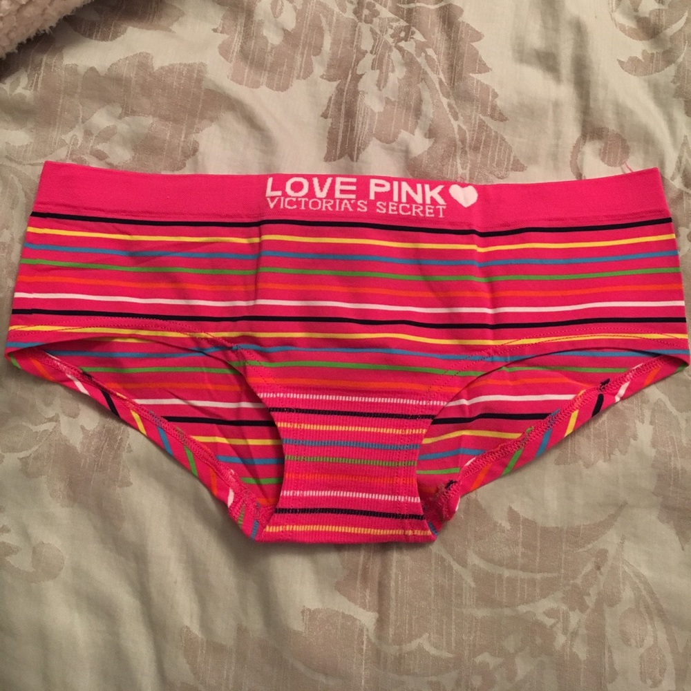 NWOT seamless VS panties