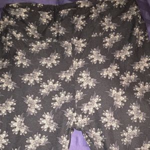 *flawed* LuLaRoe OS Leggings black new