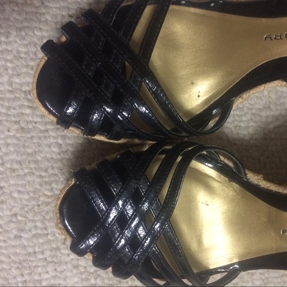 Chinese Laundry Platform Wedge - Picture 4 of 8