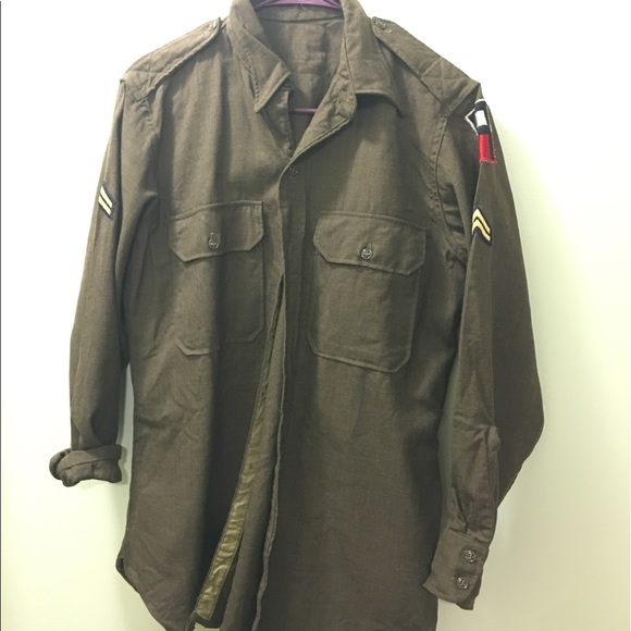 Olive colored Military button up - Picture 1 of 4