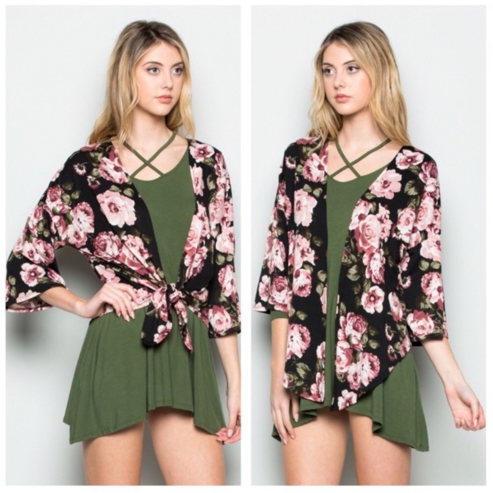 😍SALE! Stretchy Floral Cardigan