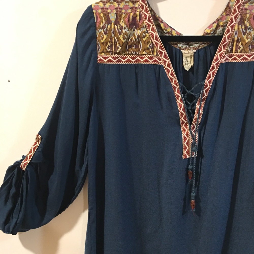 Gimmicks by BKE • Lace-Up Top in Cobalt • - Picture 5 of 8