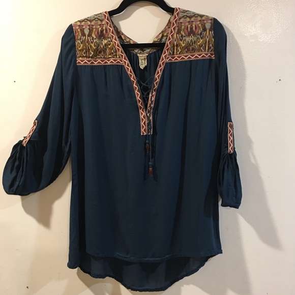 Gimmicks by BKE • Lace-Up Top in Cobalt • - Picture 4 of 8