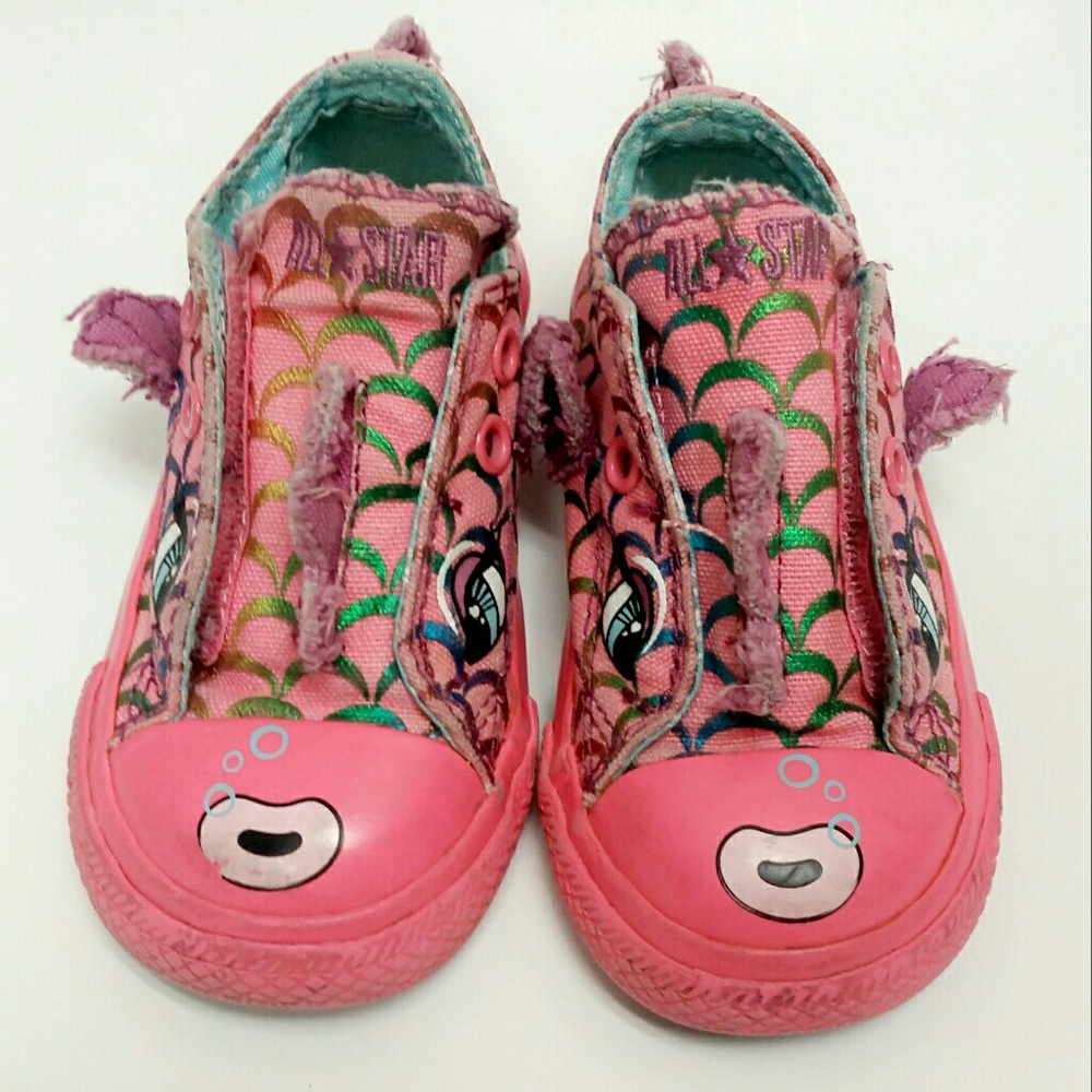Converse Pink Fish shoes sz 6