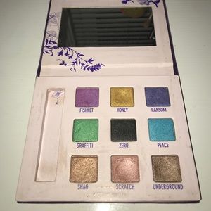 URBAN DECAY Eyeshadow Palette