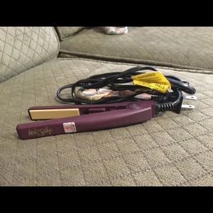 Hot N Silky mini flat Iron