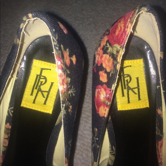 NWOT Platform Stiletto Sz.8 - Picture 7 of 8