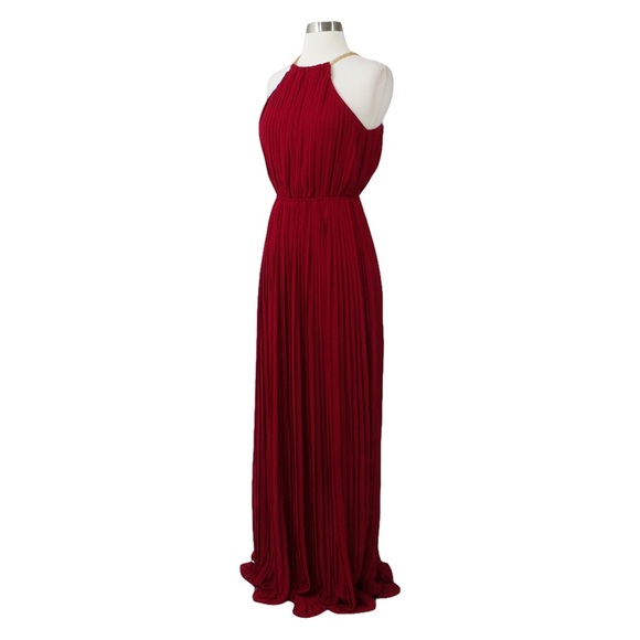 ❗️FINAL PRICE❗️Dark Red Halter Pleated Maxi Dress - Picture 6 of 7